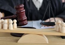 UK Regulator Rules Out Broad Action on Life Insurance Commissions